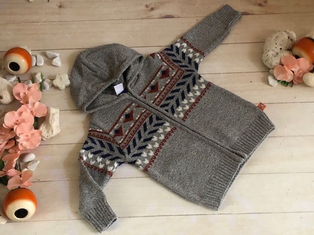 SWETER ABIERTO CAPUCHA GRIS