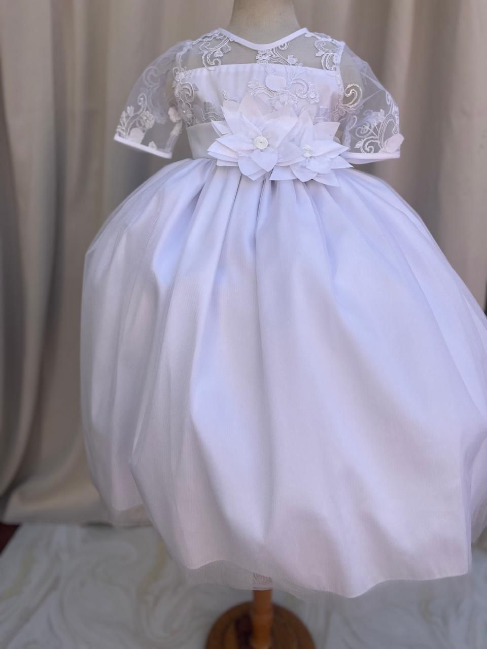 VESTIDO CEREMONIA COLOR BLANCO
