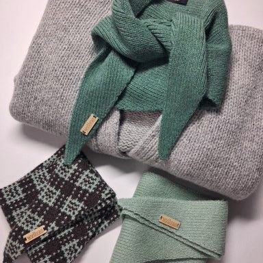 Knitwear by Wyllvan Woollens