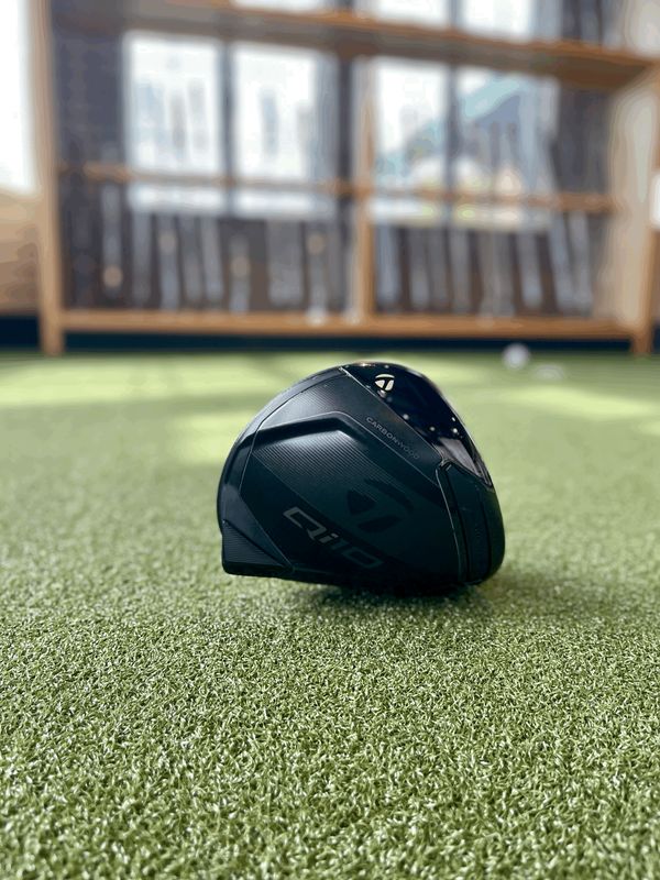 TaylorMade Qi10 Designer Black RH 10.5 Deg S Flex