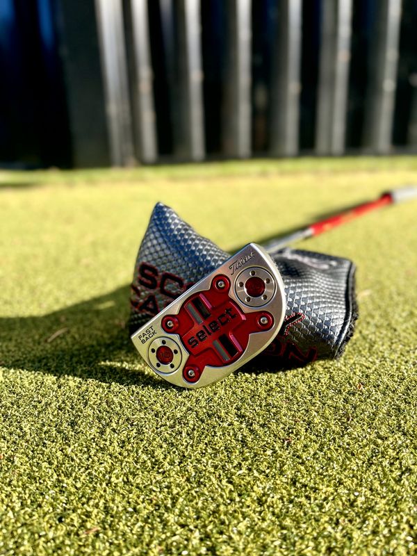 Scotty Cameron Fast Back Select with Stability Shaft