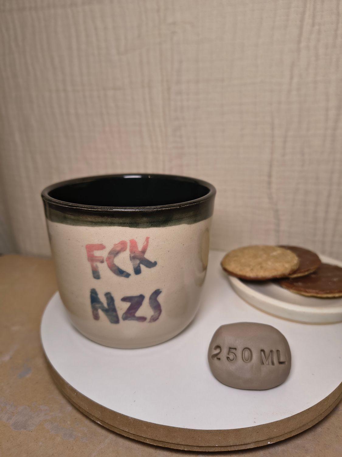 Statement Becher "FCK NZS" 250 ml