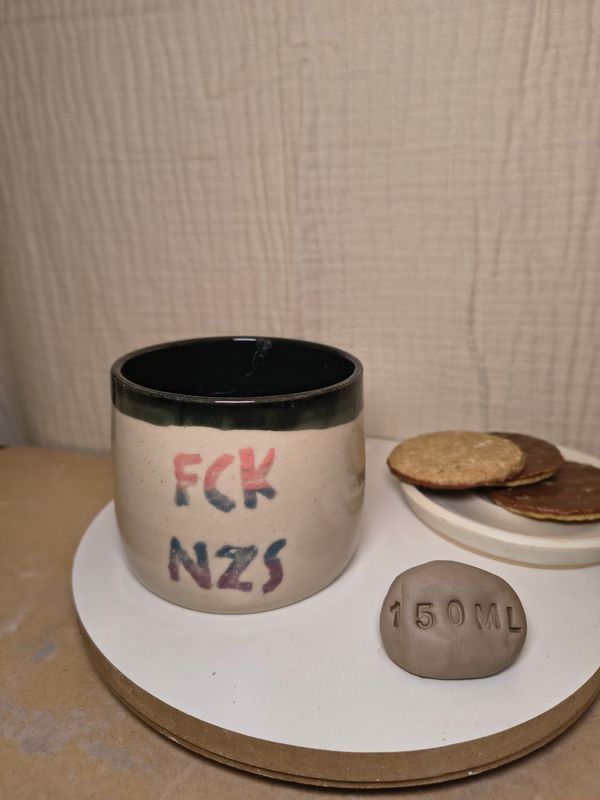 Statement Becher "FCK NZS" 150 ml