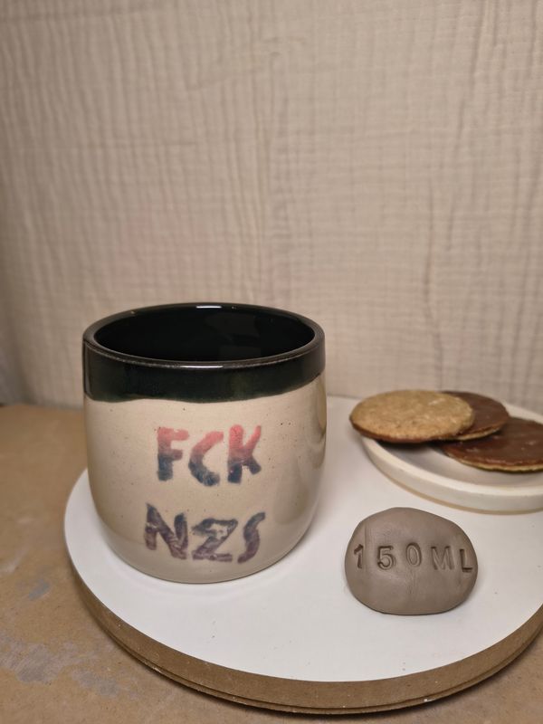 Statement Becher "FCK NZS" 150 ml