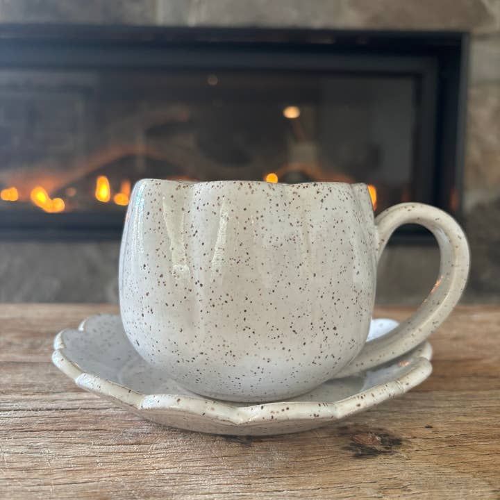 Daisy Cup &amp; Saucer