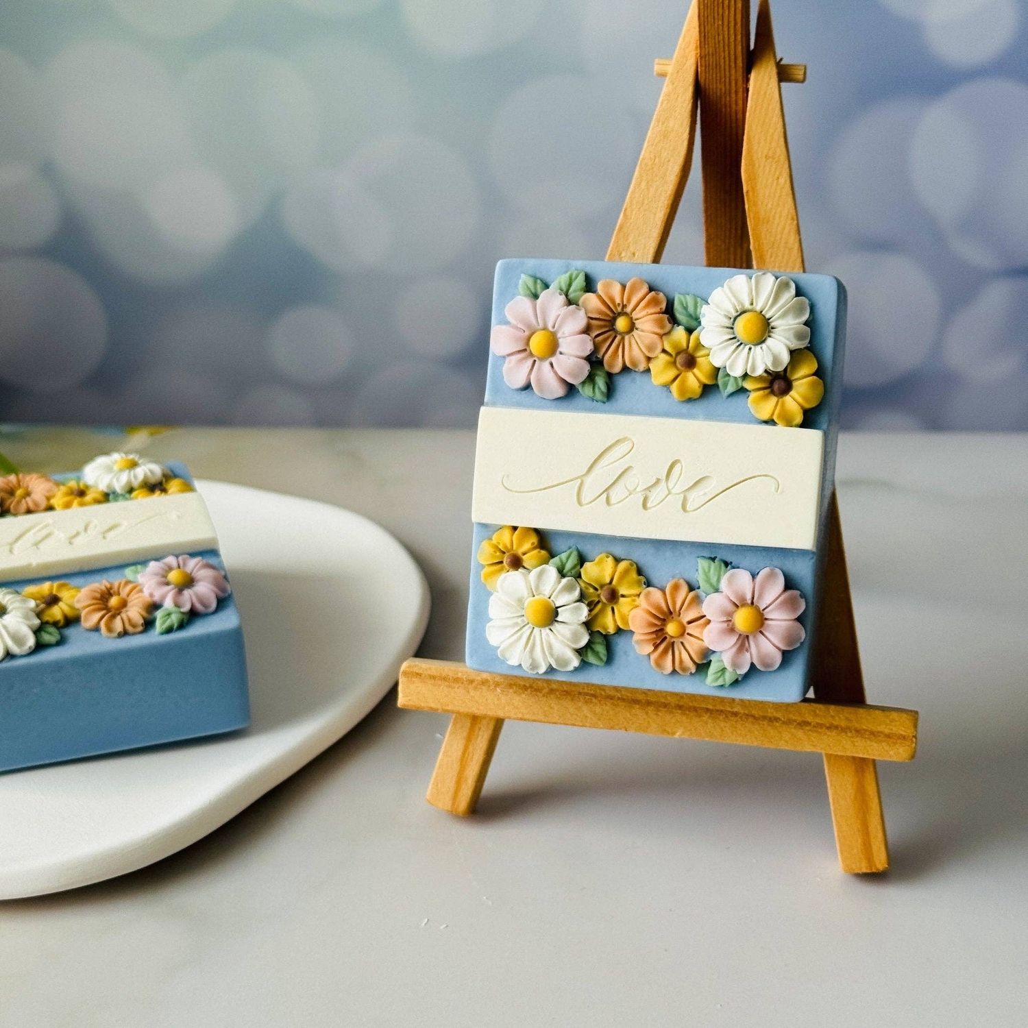 Handmade Artisan Soap | Floral Whisper | Jananese Honeysuckle Scent