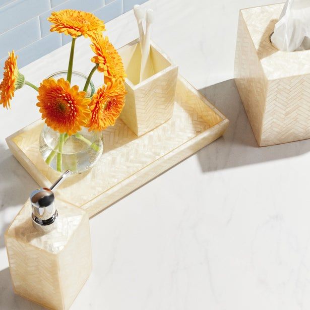 Handa Brush Holder