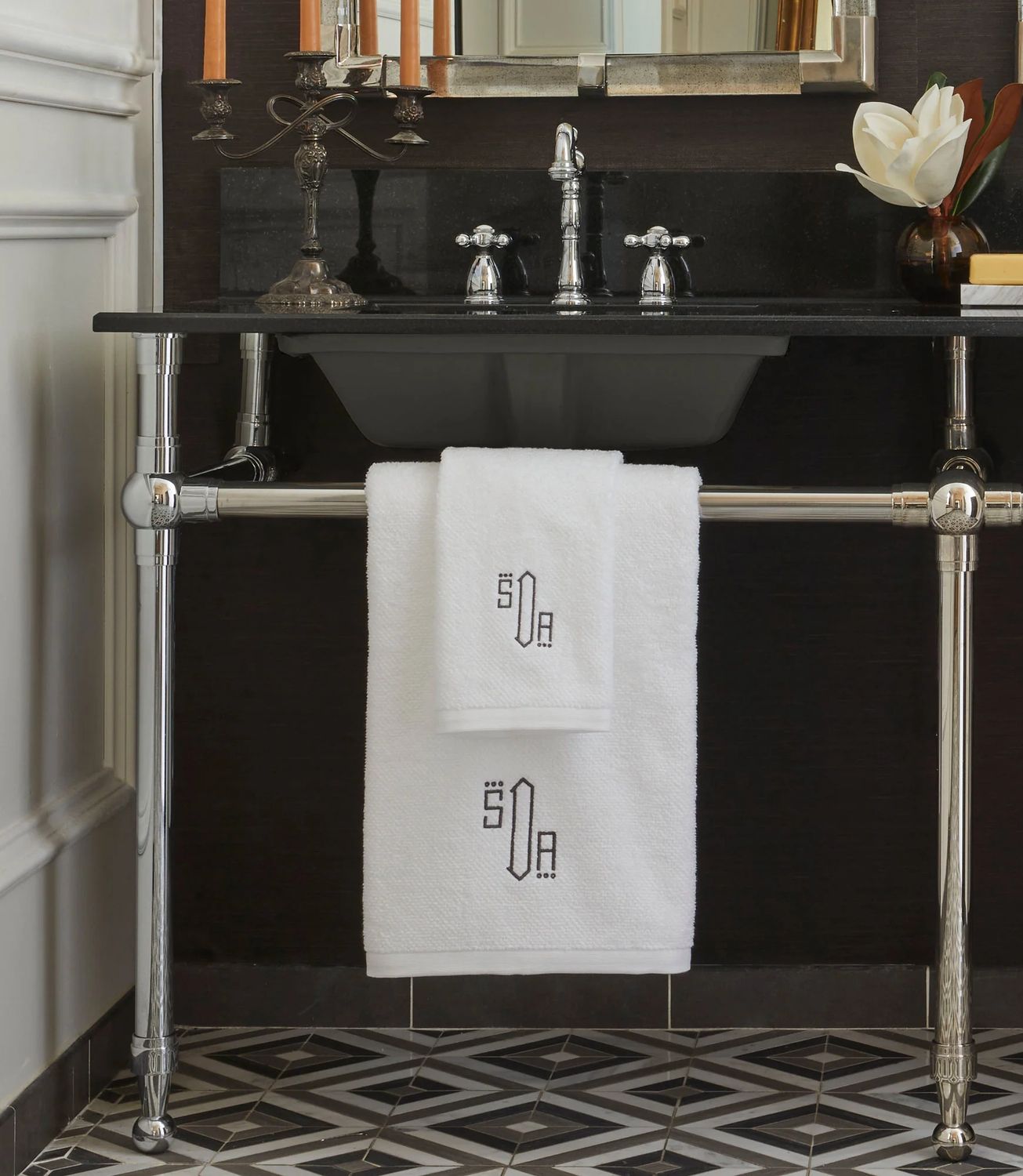 Jubilee Textured Bath Towel