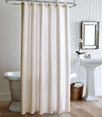 VIENNA MATELASSÉ SHOWER CURTAIN