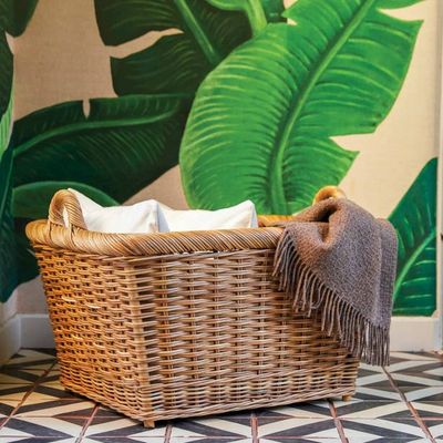BASKETS -