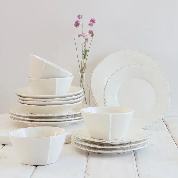Lastra Light Gray Sixteen-Piece Place Setting