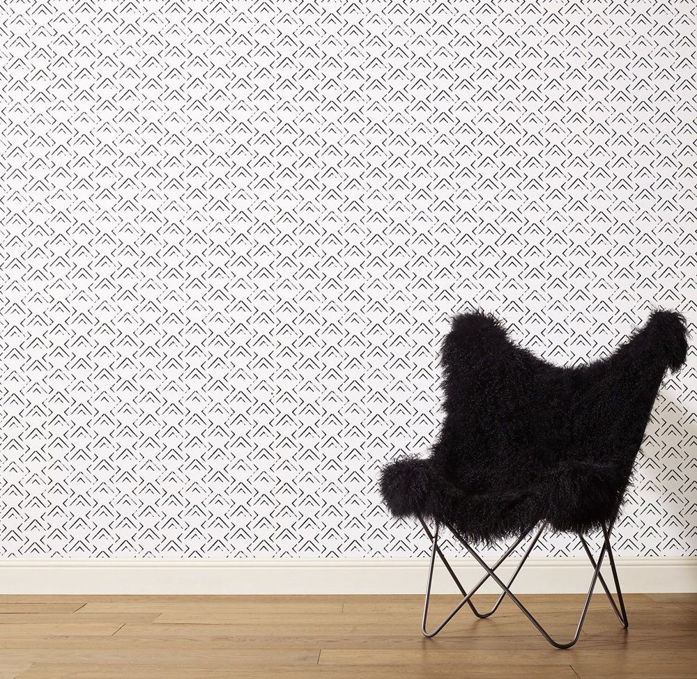 GEOMETRIC MUD CLOTH WALLPAPER - NATURAL/BLACK