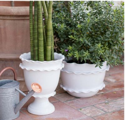 Rustic Garden White Ruffle Round Planter