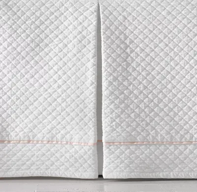 Vintage-Washed Diamond Matelassé Crib Skirt