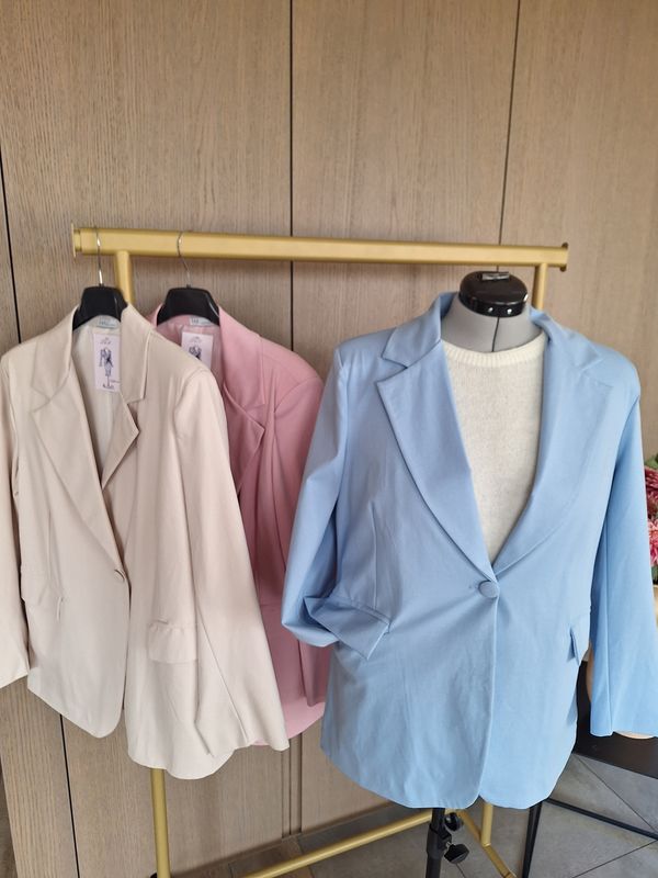 Blazer Wivine - veelzijdige basic in travel stof