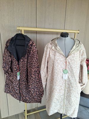 Regenjas Noa - reversible effen of panter