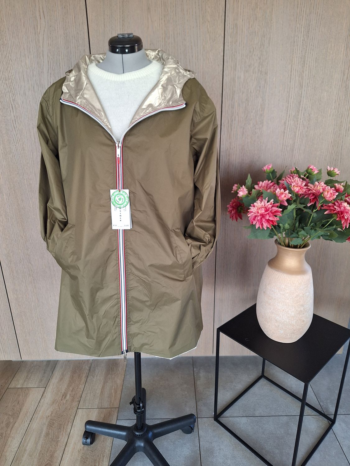 Reversible Solid Color Regenjas - Curvy Reversible Solid Color Regenjas - Curvy