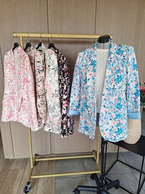 Blazer Fleur - fleurig en veelzijdig t.e.m. maatje 46