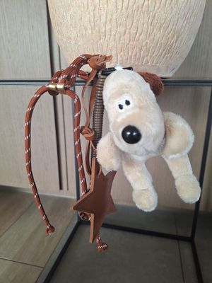 Poker Dog Bruin Tashanger