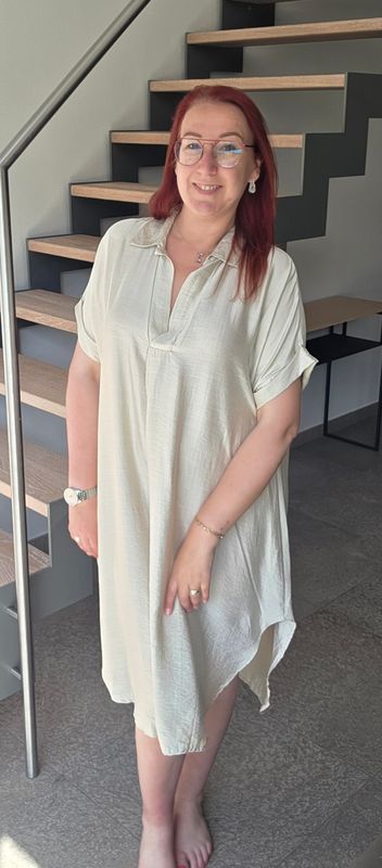 Jurk Martine - satijn look met korte mouw