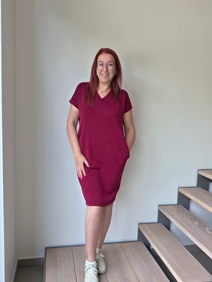 Jurk Mies - Mooij kort in velvet look met zakken Jurk Mies - Mooij kort in velvet look met zakken