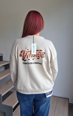 Sweater Vicky - met time for a break opdruk