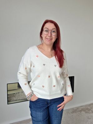 Trui Bieke - dun gebreid met pailletten hartjes