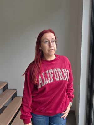 Sweater Holly - fleece binnenzijde met california opdruk Sweater Holly - fleece binnenzijde met california opdruk