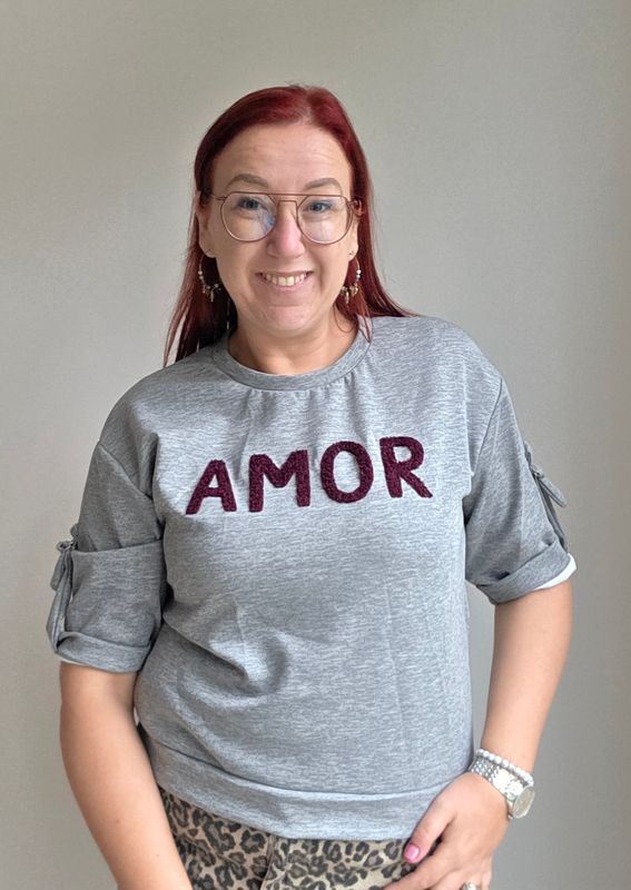 Sweatshirt Aniek - gesp detail met amor opdruk