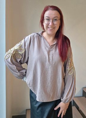 Blouse Ezra - goud borduursel en pailletten op mouw