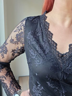 Body Jessie - gevoerde kant met V-hals