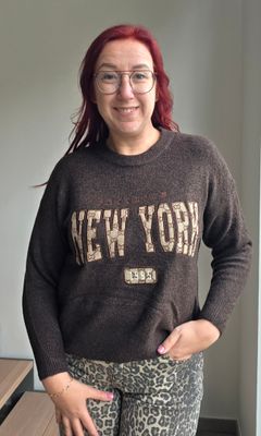 Trui Wenneke - Inspired met New York opdruk Trui Wenneke - Inspired met New York opdruk