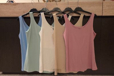 Top Mily - basic met breder bandje