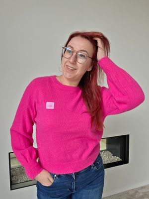Trui Naomi - zacht dungebreid met amour label