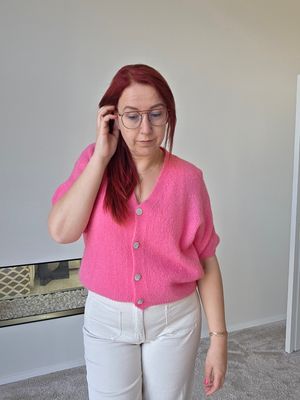Vest Mimi - V-hals met glitter knopen Vest Mimi - V-hals met glitter knopen