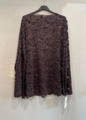 Top Nathalie - trendy kant met rechte mouw