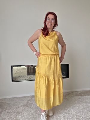 Rok Inez - oker satin look