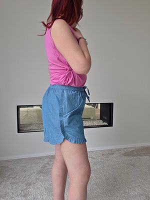 Short Lara - jeans met ruffle