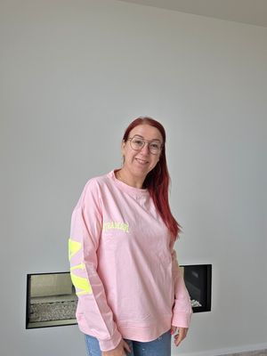 Sweater Marloes - Namasté in teddy letters