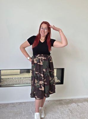 Jurk Lisa - army print en zwart Jurk Lisa - army print en zwart