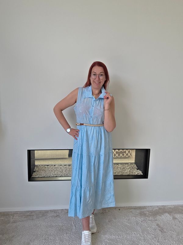 Jurk Emily - mouwloos in broderie