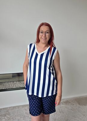 Top Noor - gestreept met gouddetail Top Noor - gestreept met gouddetail
