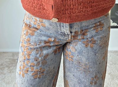 Tall broek Nicky - Queen Hearts Wide Leg met bloemen en glitters
