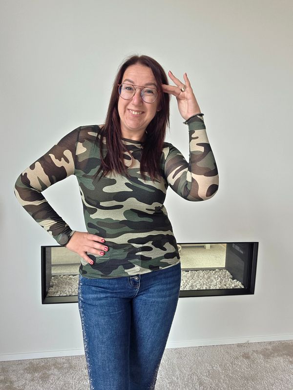 Top Rox - zacht met army print in cashmere-mix