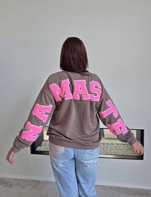 Sweater Marloes - Namasté Yoga Club in teddy letters