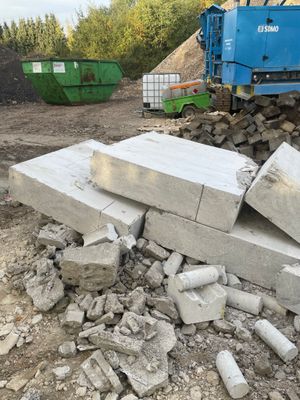 Absetzcontainer für Betonaufbruch ab 60 cm Kantenlänge