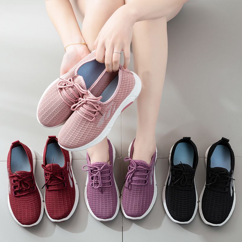 Single Shoes 2022 Spring New Mother Shoes Women Casual Walking Shoes Flying Woven Shoes