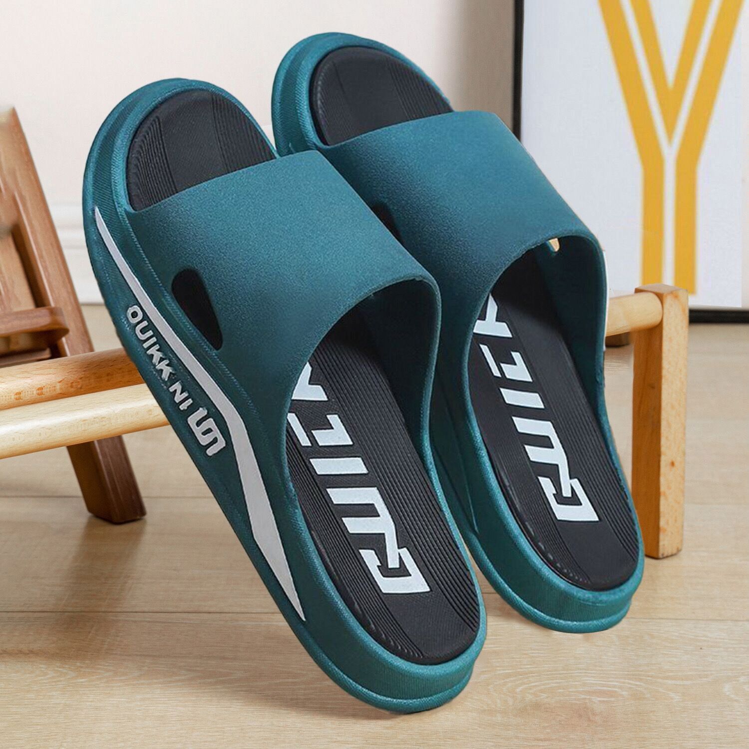 New Summer Sandals Fashion Trendy Men&amp;#039;s Slippers Casual Soft Bottom Outer Wear Thick Bottom Beach Indoor Slippers Men&amp;#039;s Wholesale, Size: 36-37, Color: Green and black