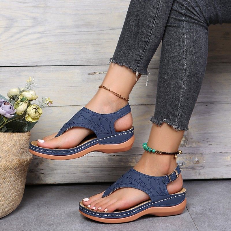Wish Cross-border Spot Women Shoes 2026 New Roman Style One-word Buckle Women Sandals Foreign Trade 43 Large Size Sandals