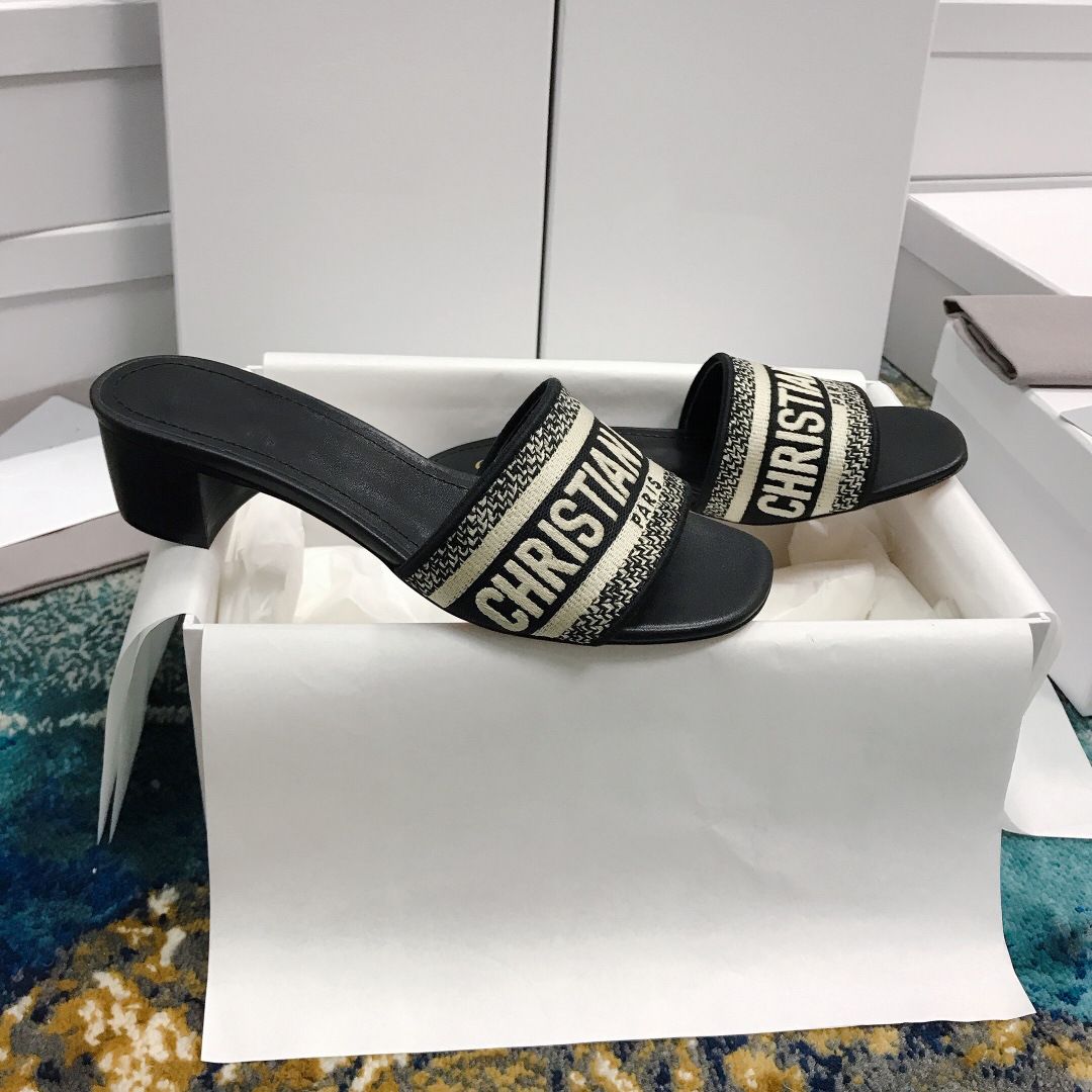 Flat Slippers Women Outfit Beach Casual Sandals Trendy, Color: 4CM black, Size: 34